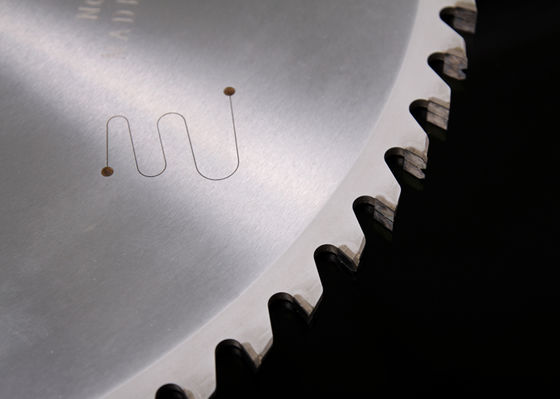 คุณภาพ  4.8mm steel Panel Saw Blades tool with diamond tips high performance โรงงาน